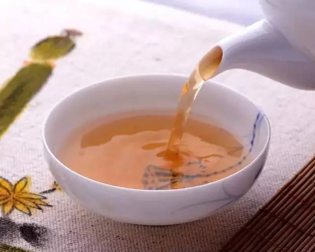 普洱茶越喝越餓？喝普洱茶真能刮油嗎？