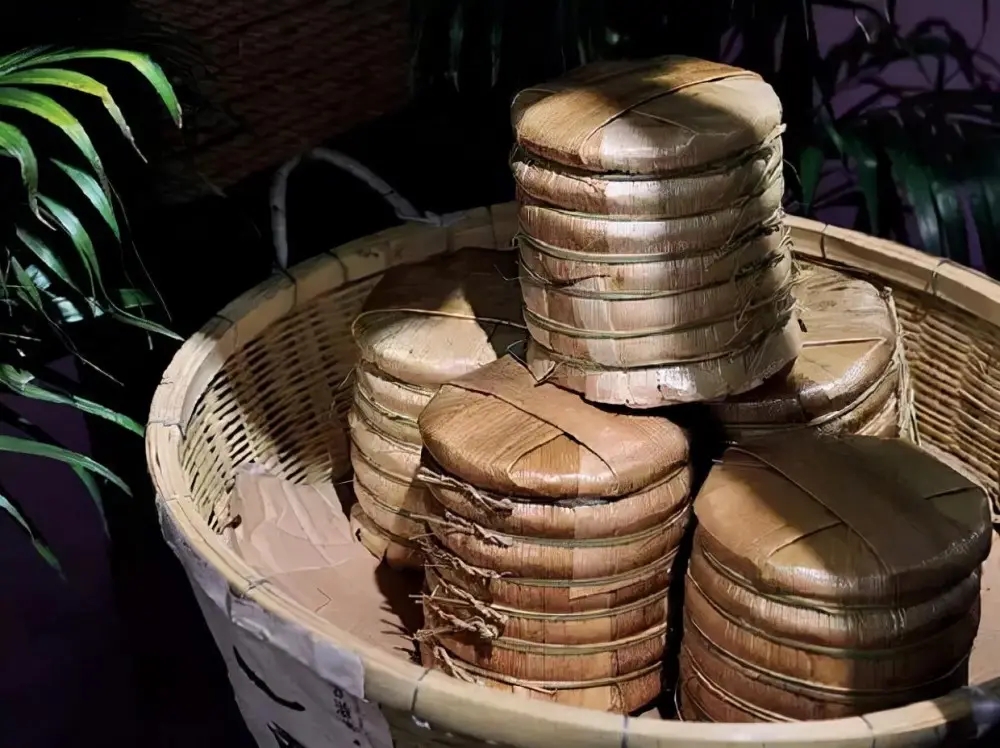大廠出品”和“小作坊”的普洱茶，哪個更值得購買？