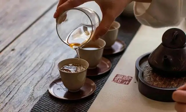 在家喝茶，或許才是我們對抗疫情的貢獻