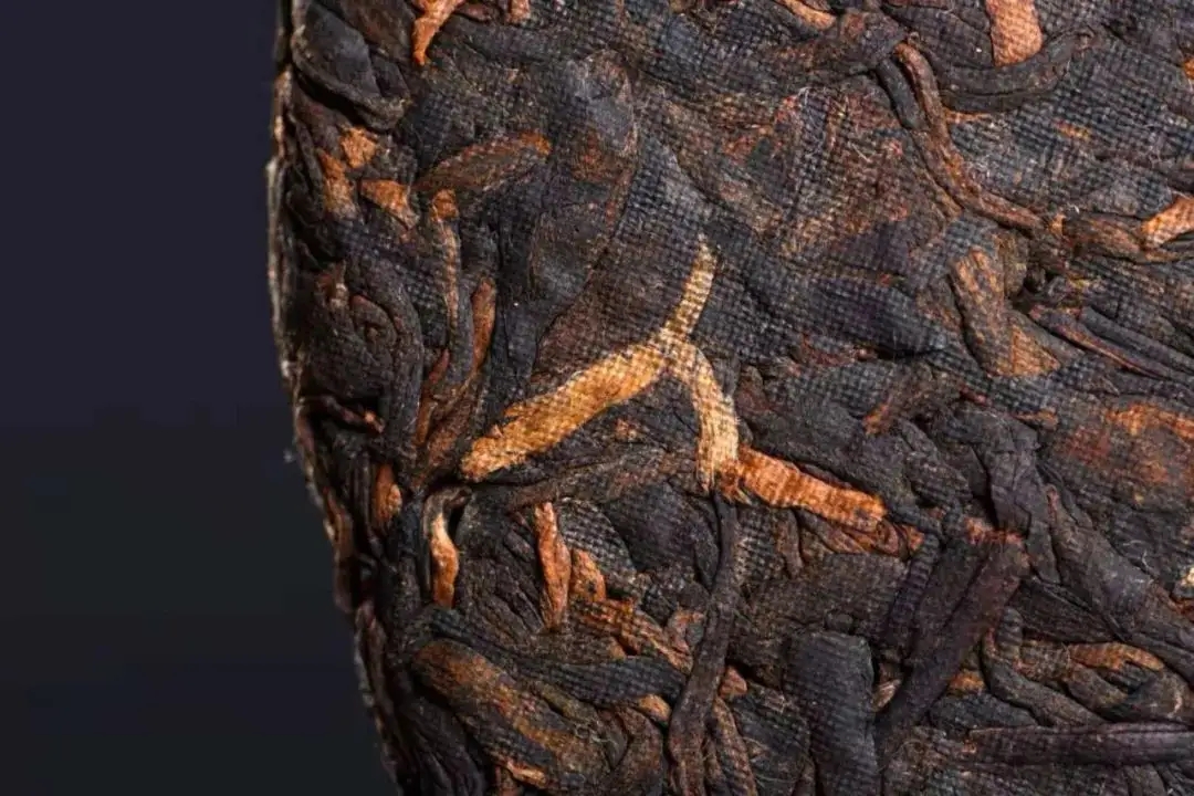 易武熟茶，當(dāng)屬易武地道發(fā)酵